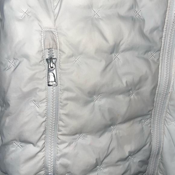 The North Face White Puffer Jacket 550 series - Picture 5 of 15
